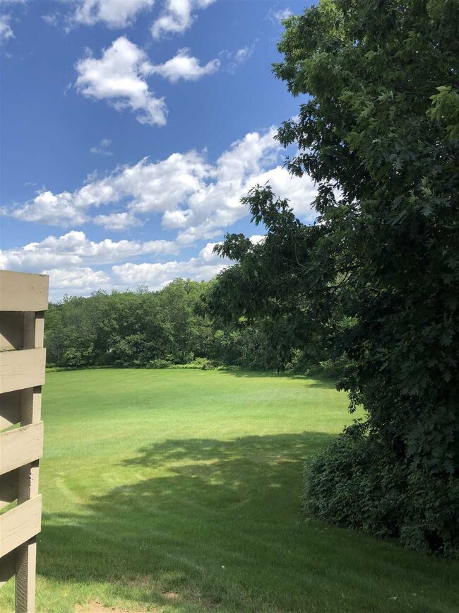 16 Boulder Way, MerriMacK, NH 03054 - photo 3