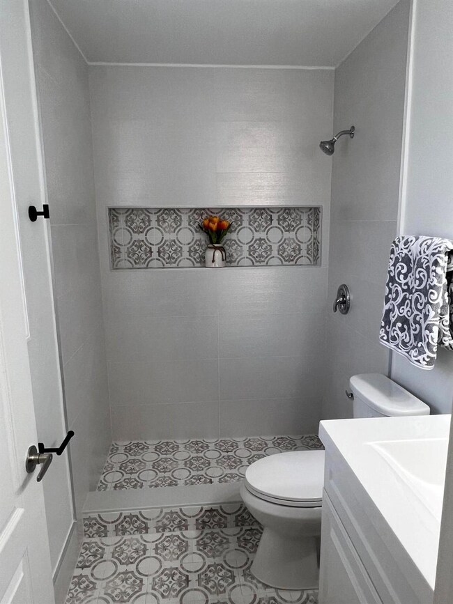 6034 Fores Hill Blvd unit 101, West Palm Beach, FL 33415 - photo 6