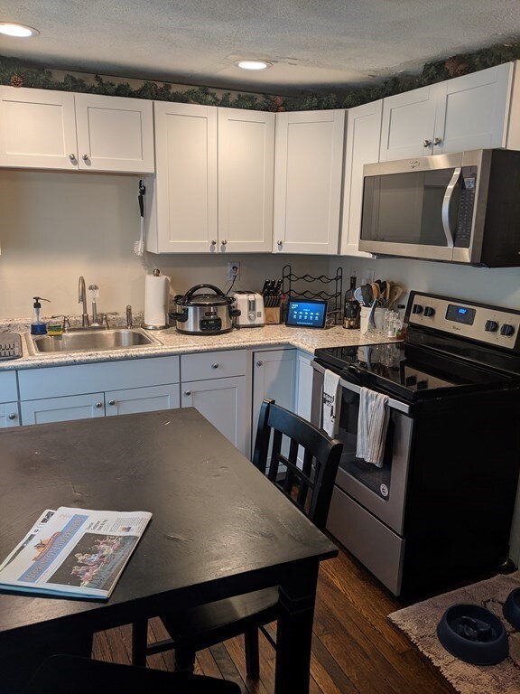 15 Grove St unit 1, Hopkinton, MA 01748 - photo 3