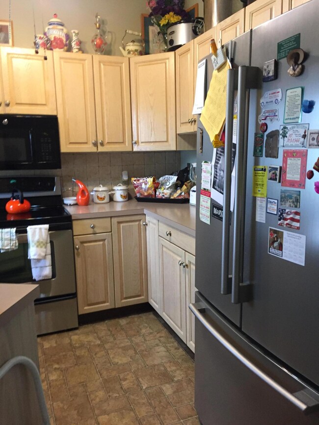 1115 Vail Ct Kitchen 2