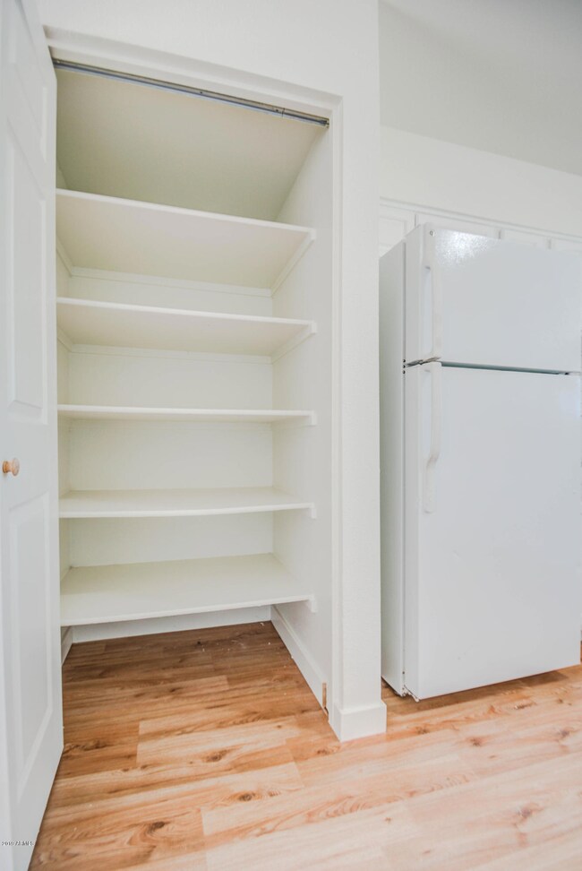 KITCHEN 4
