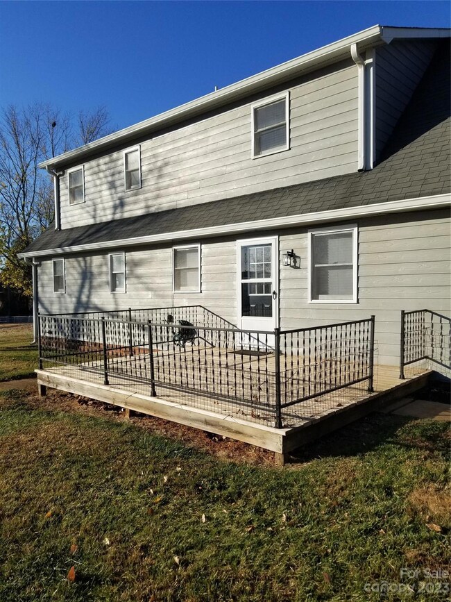 106 Kiser Ln, Statesville, NC 28677 - photo 4