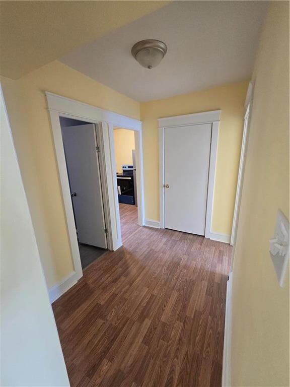 17 S Walnut St unit 1st Floor, Lansford, PA 18232 - photo 3