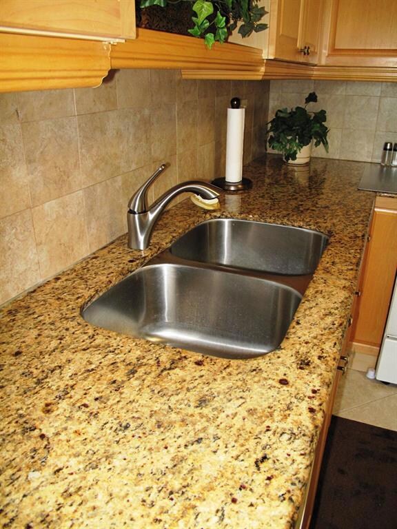 Remodeled eat in kitchen with granite co