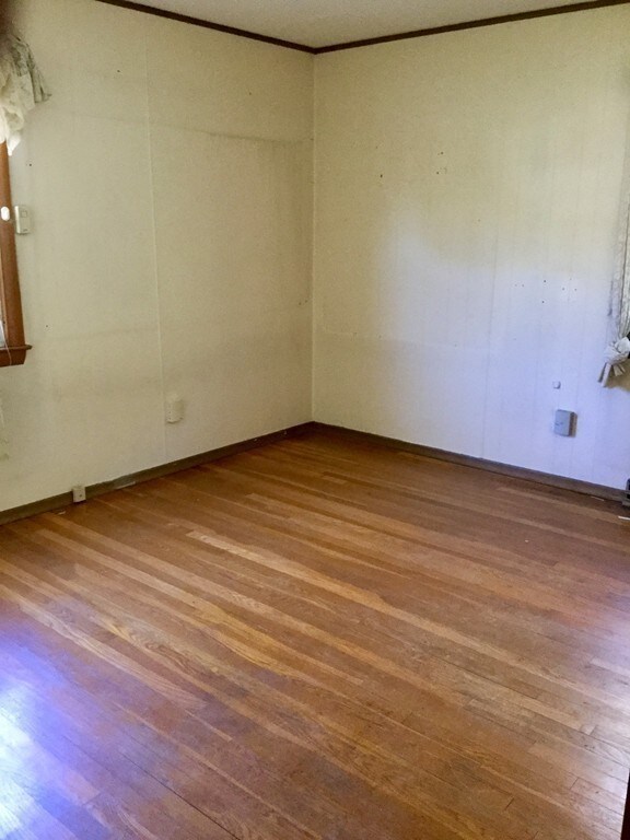 72 Woodland St, Holyoke, MA 01040 - photo 6