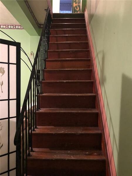 Stairs to 2nd Floor