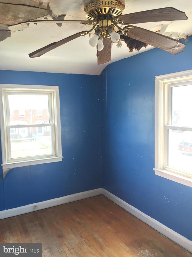 910 Middlesex Rd, Essex, MD 21221 - photo 7