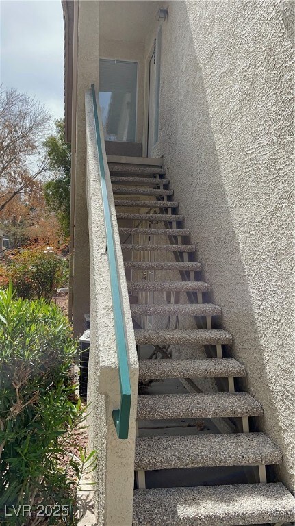 5710 E Tropicana Ave unit 2033, Las Vegas, NV 89122 - photo 2