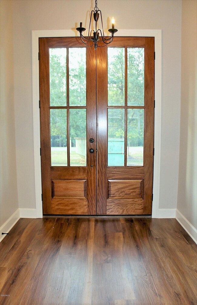 2-Entry Foyer