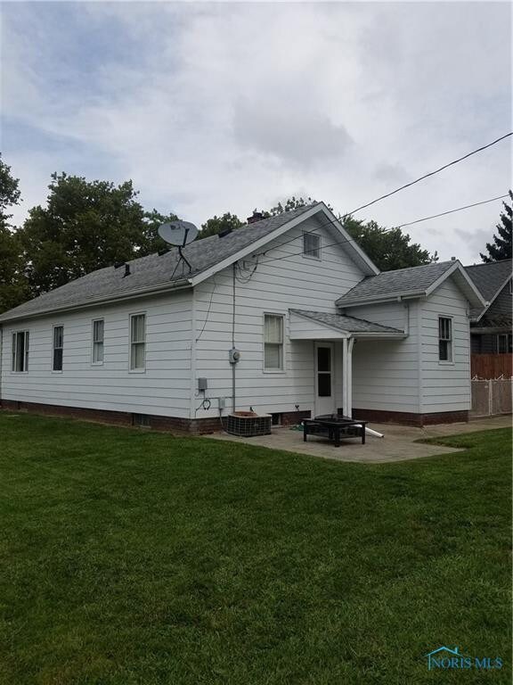 2920 121st St, Toledo, OH 43611 - photo 6