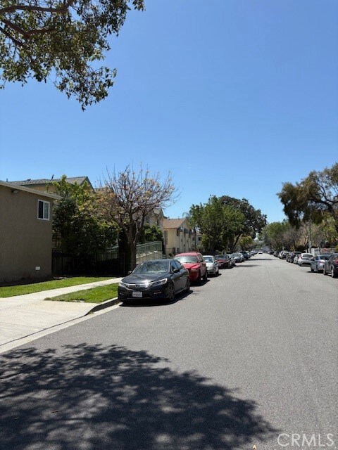 216 W Tujunga Ave unit A, Burbank, CA 91502 - photo 3
