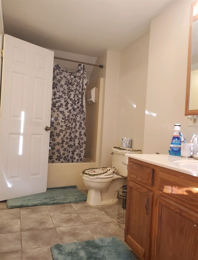 2215 N Manring Ave, Muncie, IN 47303 - photo 5