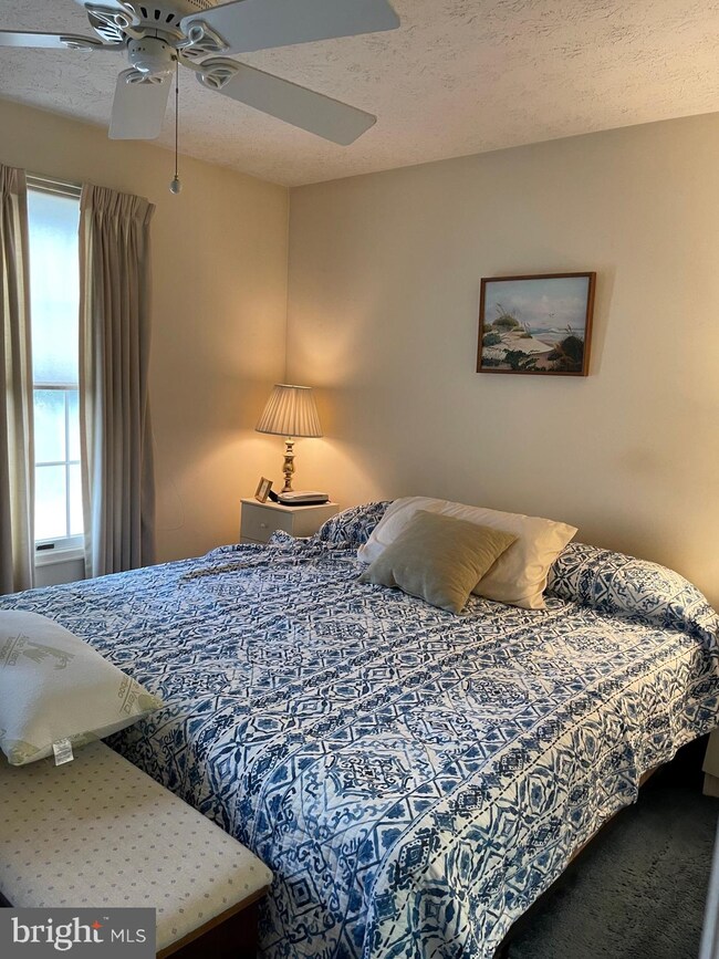 12577 Coral Grove Place, Germantown, MD 20874 - photo 6