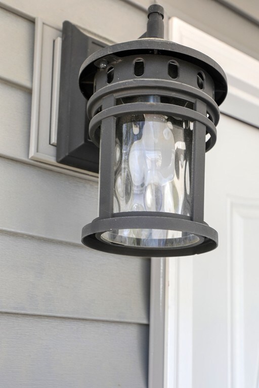 165 Clarendon Ave, Chicopee, MA 01013 - photo 4