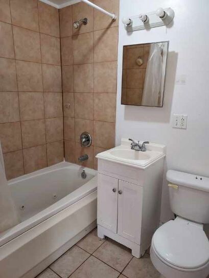 6319 N Sacramento Ave unit 3E, Chicago, IL 60659 - photo 7