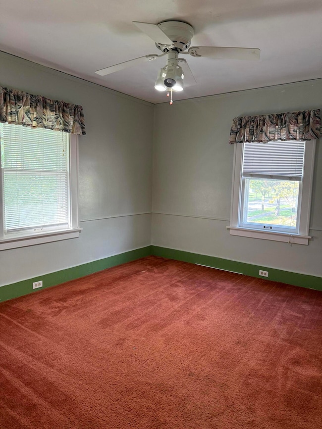 1301 S 1st St, Aberdeen, SD 57401 - photo 6