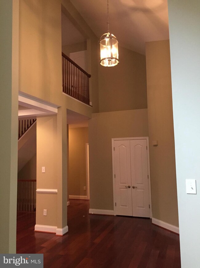 2711 Woodlake Rd, Bowie, MD 20721 - photo 5