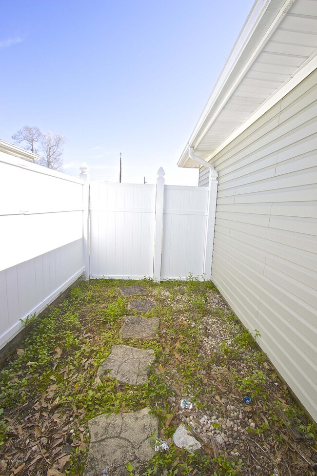 109 Highland Ct, Jacksonville, NC 28540 - photo 4