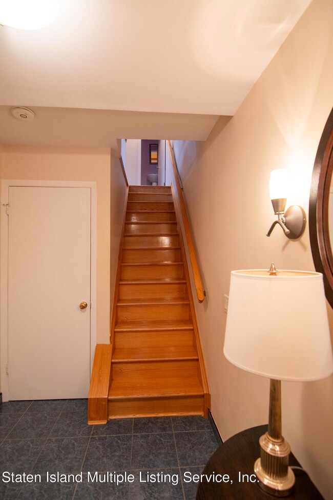 70 Cotter Ave, Staten Island, NY 10306 - photo 5