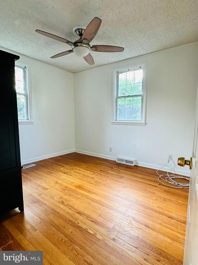 3510 Shenandoah Ave, Halethorpe, MD 21227 - photo 6