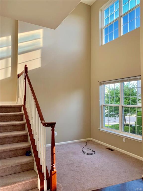 Possible office space/foyer/flex space.