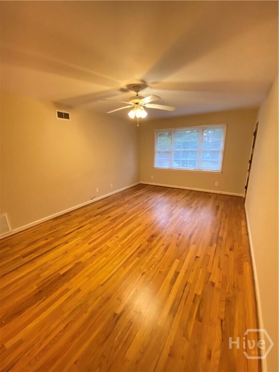 139 E 55th St, Savannah, GA 31405 - photo 2