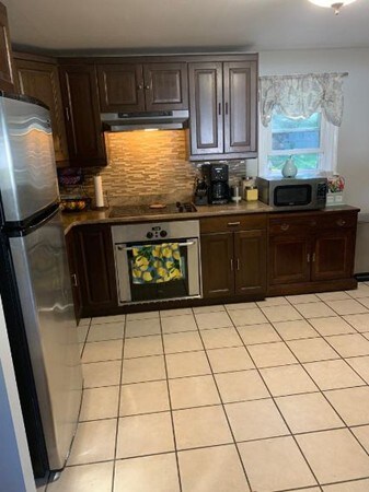 14 Knights Crescent St, Randolph, MA 02368 - photo 5