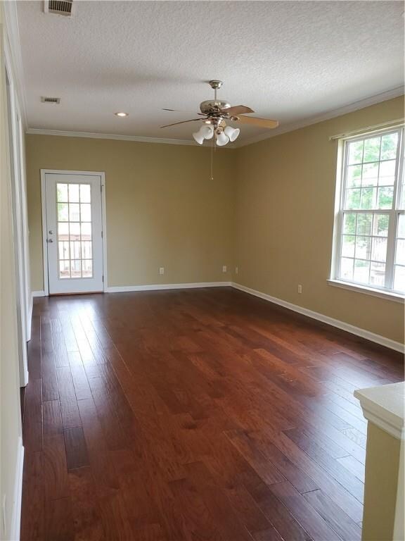 Beautiful flooring in the living room.