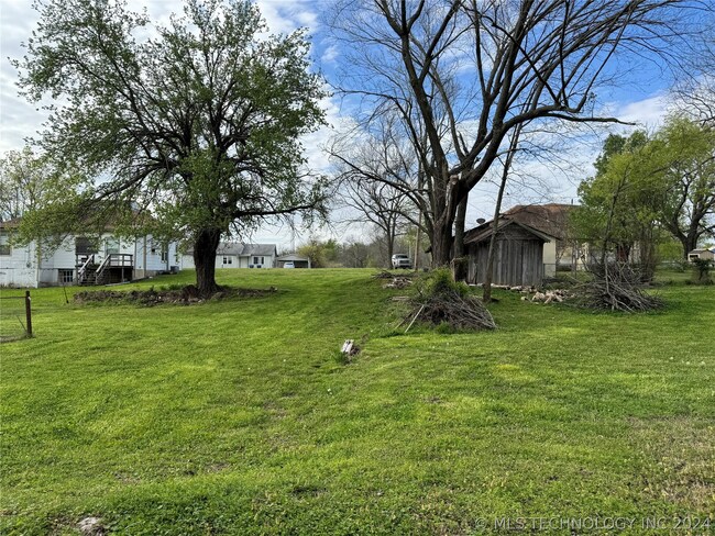 205 W Madison Ave, McAlester, OK 74501 | MLS# 2410614 | Homes.com