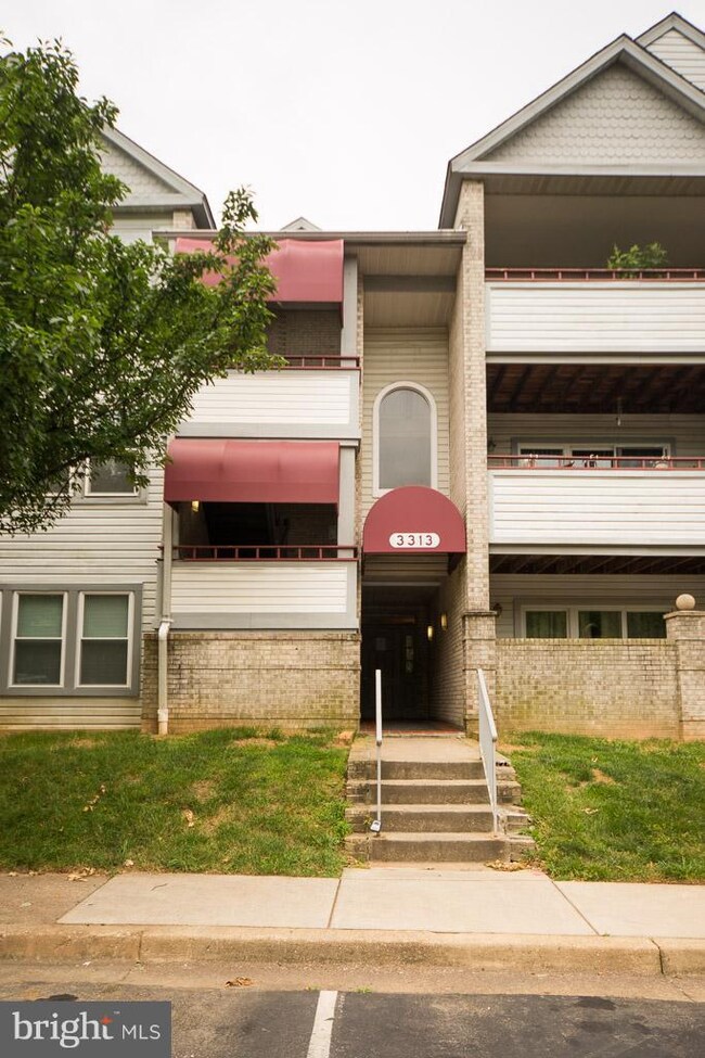 3313 Sir Thomas Dr unit 4C12, Silver Spring, MD 20904 - photo 2