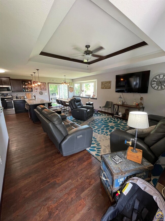 2435 SW 65th St, Topeka, KS 66619 - photo 7