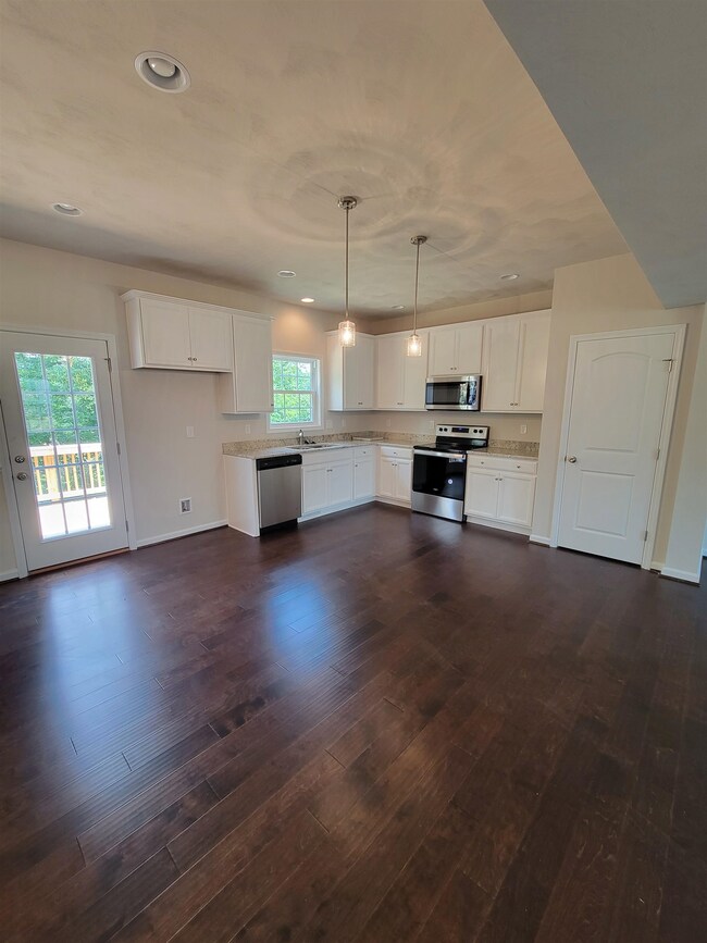 912 New Hope Rd, Staunton, VA 24401 - photo 2