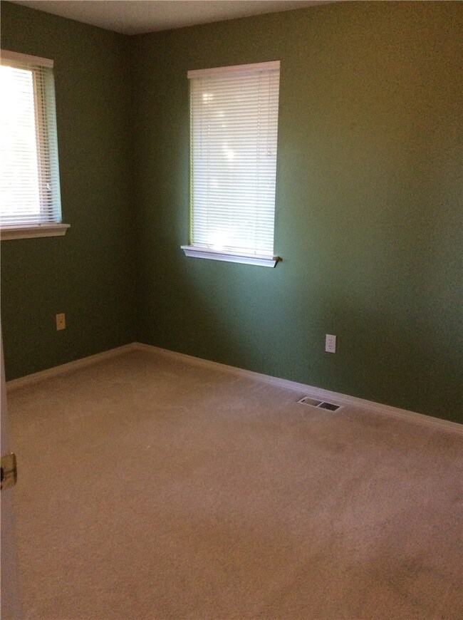 7504 210th St SW unit A, Edmonds, WA 98026 - photo 2