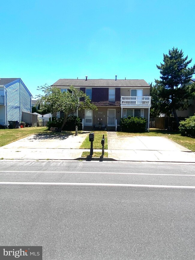 702 Lagoon Blvd, Brigantine, NJ 08203 - photo 4