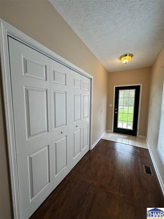 869 E Vincennes St, Linton, IN 47441 - photo 7