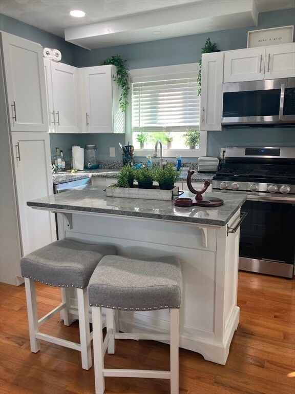 371 Tecumseh St, Fall River, MA 02721 - photo 4