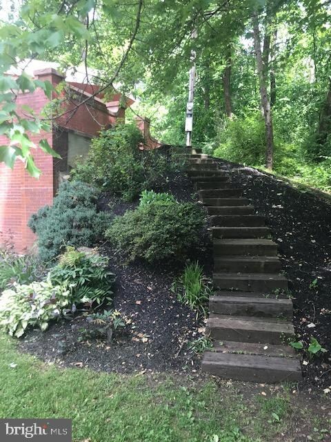 1353 Hilltop Rd, Narvon, PA 17555 - photo 5