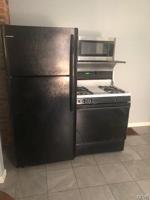 613 Pardee St, Easton, PA 18042 - photo 4