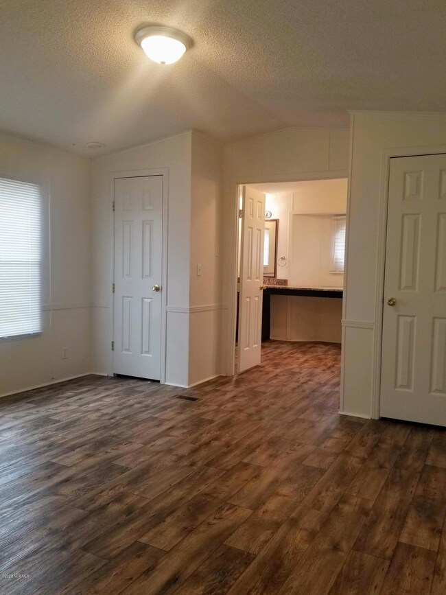 110 Piney View St, Piney Green, NC 28544 - photo 7