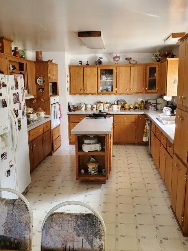 3485 Pleasant Creek Rd, Rogue River, OR 97537 - photo 7