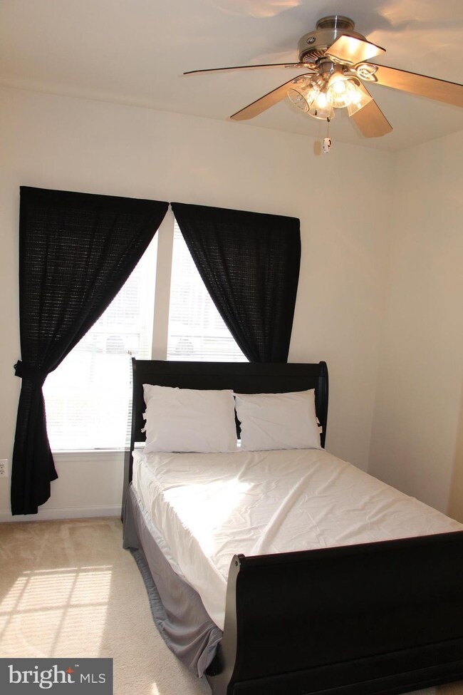 16408 Steerage Cir, Woodbridge, VA 22191 - photo 2