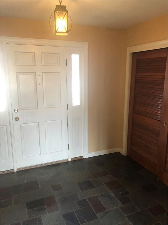 10 Sunset Ave, Saunderstown, RI 02874 - photo 5