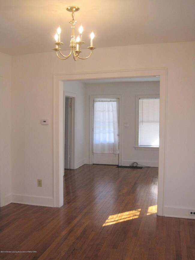 1134 S Holmes St, Lansing, MI 48912 - photo 3