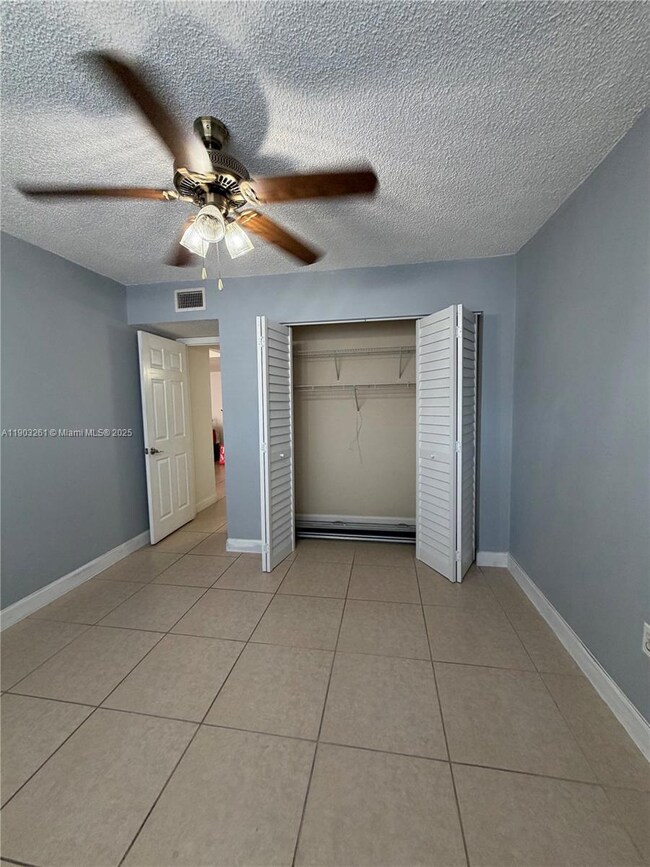 1055 W 77th St unit 411, Hialeah, FL 33014 - photo 7