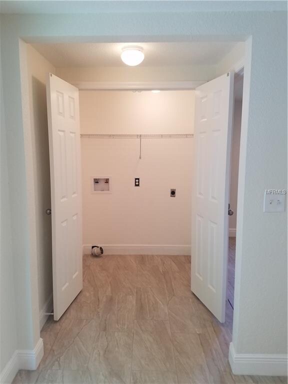 3629 Sugarcreek Dr, Tampa, FL 33619 - photo 7