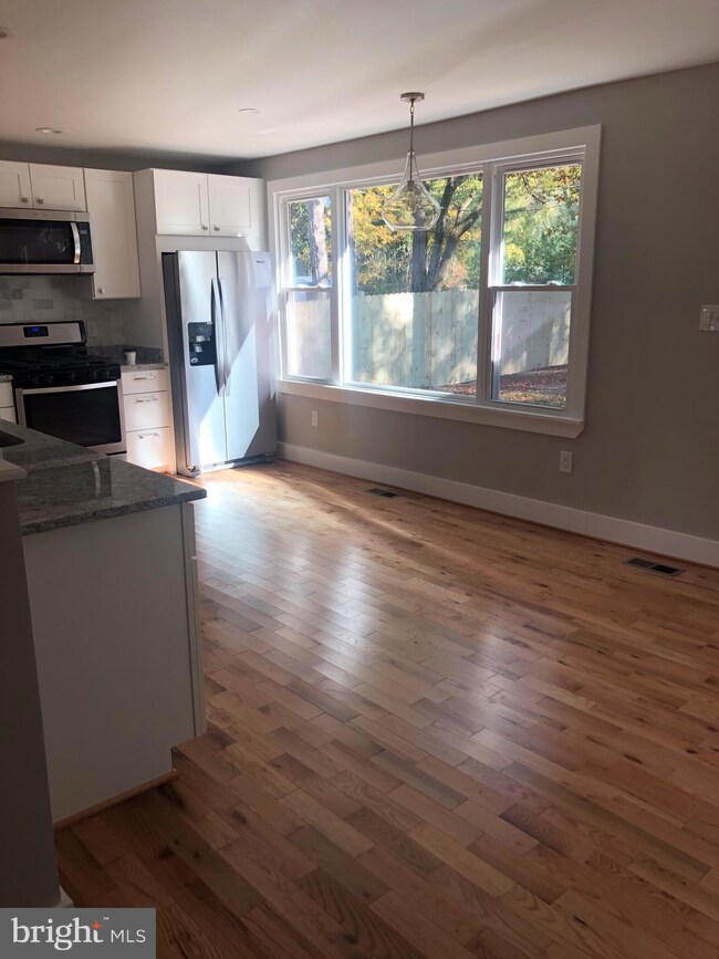 106 Magnolia Ln, Annapolis, MD 21403 - photo 4