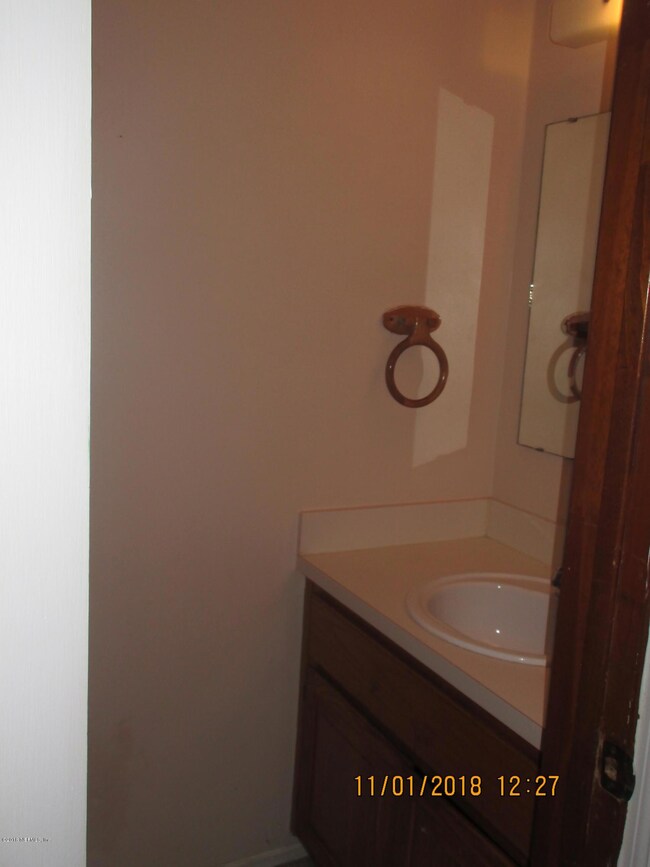 4482 Melissa Ct W unit 2, Jacksonville, FL 32210 - photo 3