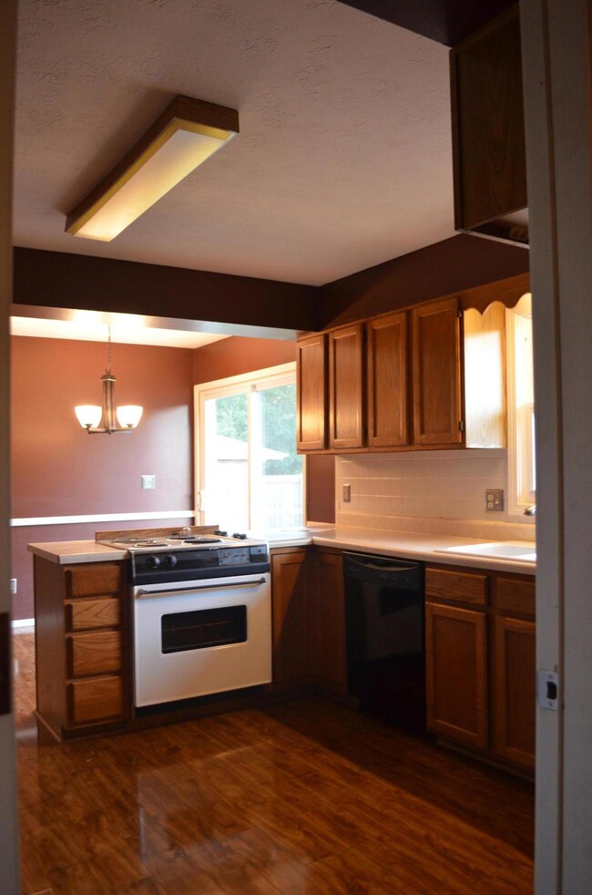 104 Horseshoe Dr, Nixa, MO 65714 - photo 4