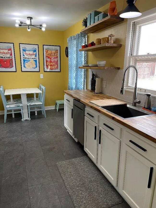 1312 Macarthur Rd, Hays, KS 67601 - photo 6