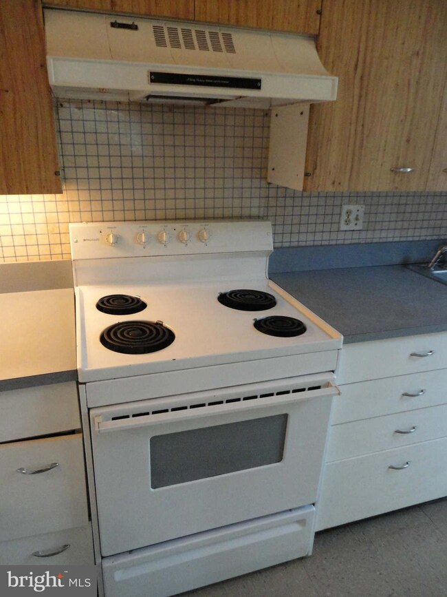 2323 Wineberry Terrace unit 123, Baltimore, MD 21209 - photo 4